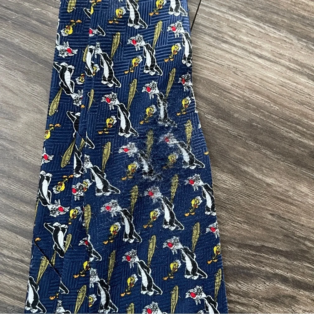 Warner Bros. Y2K Looney Tunes Navy Blue Tie with Cartoon Character Design